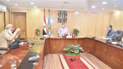 فتح قاعات جديدة ببعض المدارس لاستيعاب المتقدمين لمرحلة رياض الأطفال بأسيوط