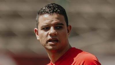 الأهلي ينتظر عودة موسيماني لمناقشة عروض مروان محسن وسعد سمير