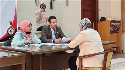 إجراء المقابلات الشخصية للمرشحين لبرنامج 