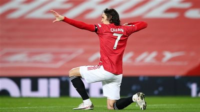 كافاني يكشف موقفه من عرض برشلونة