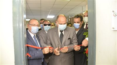 افتتاح أول غرفة لتقديم الخدمات الطبية لمرضى القدم السكري بالمجان بمستشفي أزهر أسيوط|صور 