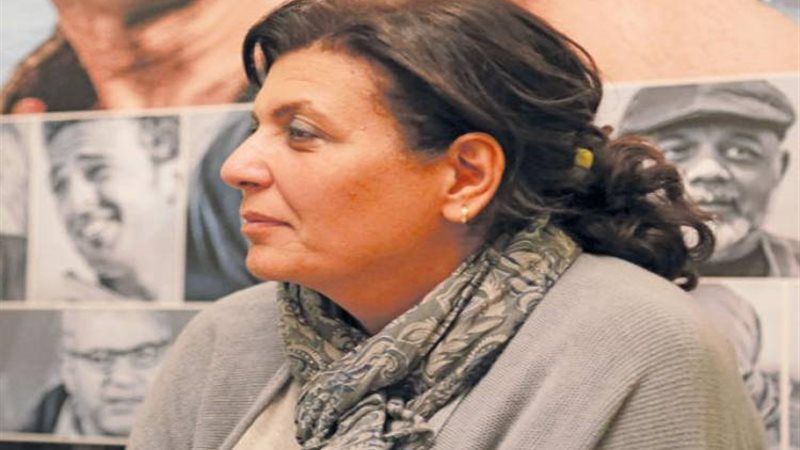 زينب عزيز