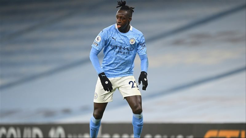 بنجامين ميندي لاعب