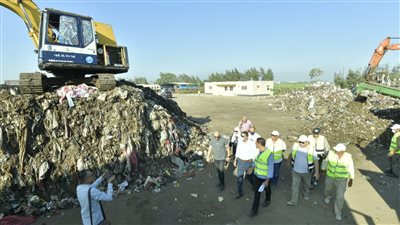 26 صورة ترصد جولة محافظ الدقهلية في مصنع تدوير المخلفات البلدية بالسنبلاوين 