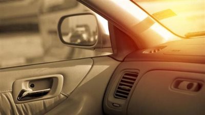 الحرارة العالية في سيارتك تصدر غازات مسرطنة