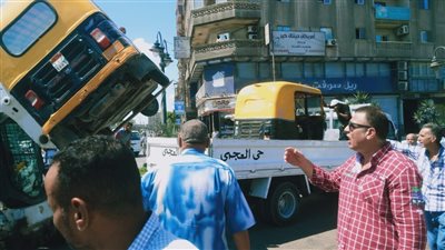 حملة مكبرة لمصادرة التوكتوك بحي العجمي غرب الإسكندرية | صور