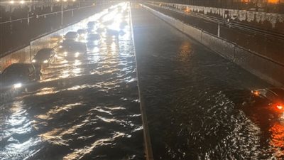 فرض حالة الطوارئ بسبب الأمطار والفيضانات في نيويورك |فيديو