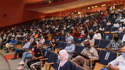 10 معلومات عن بدء الدراسة وجها لوجه بالجامعة الأمريكية بالقاهرة