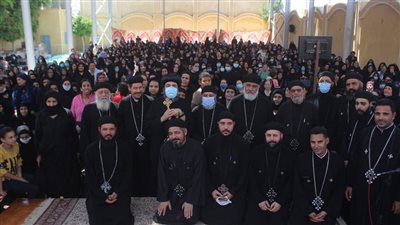 إيبارشية أبو قرقاص تنظم لقاء للأرامل بحضور الأنبا فيلوباتير