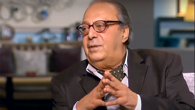 الفنان أسامة عباس