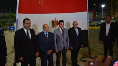 أشرف صبحي ورئيس رياضة النواب يفتتحان دوري الشركات