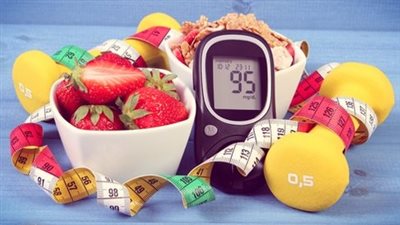 6 أعراض لانخفاض السكر في الدم 