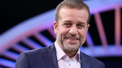 ثلاثي الأبعاد.. شريف منير يكشف تفاصيل فيلمه المقبل