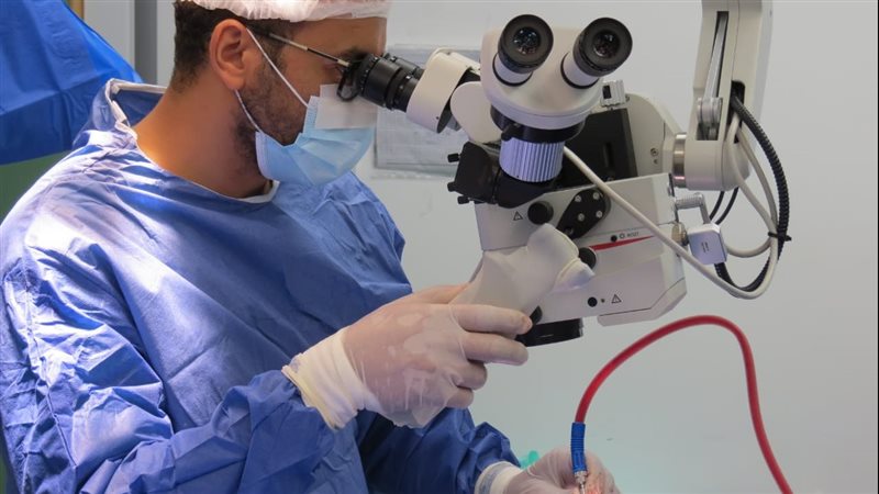 خلال العملية الجراحية