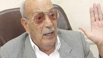 محطات صحفية في حياة أحمد حمروش ضابط المدفعية 