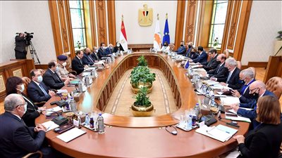 بسام راضي يستعرض تفاصيل أعمال اللجنة الحكومية العليا بين مصر وقبرص في القاهرة | صور