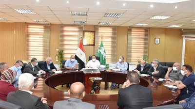 محافظ الشرقية يترأس لجنة اختبار المتقدمين لوظيفة مدير إدارة تعليمية بالشرقية 