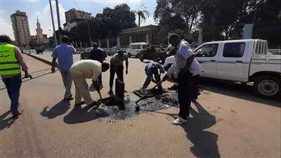 بدء تطهير بالوعات الأمطار استعدادا للشتاء بالإسماعيلية | صور