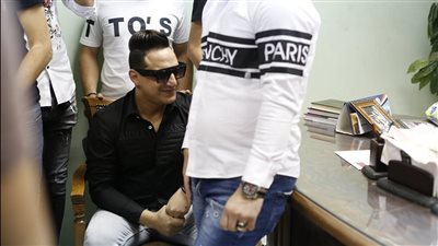 وصول رضا البحراوي إلى مقر نقابة المهن الموسيقية | فيديو وصور