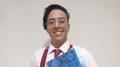 عبد الرحمن عزت: سعيد بالمشاركة فى مسرحية زقاق المدق مع كبار النجوم