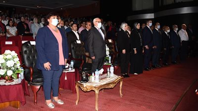 وزيرة الثقافة والمحافظ يشهدان ثاني فعاليات العرض الفني 