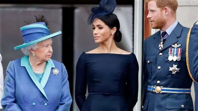هاري وميجان يطلبان مقابلة الملكة إليزابيث.. وموظفو القصر الملكي: بجاحة