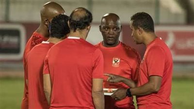 الجهاز الفني للأهلي يفكر في مد فترة الراحة للاعبين الدوليين