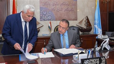 نشرة أخبار الإسكندرية| انتظام حركة الملاحة بالميناء.. واعتماد نتيجة المرحلة الثانية للقبول بالثانوي العام