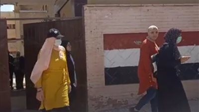 لحظة خروج طلاب الثانوية العامة بعد أداء امتحان الجبر والهندسة في الدور الثاني بالدقهلية | فيديو 