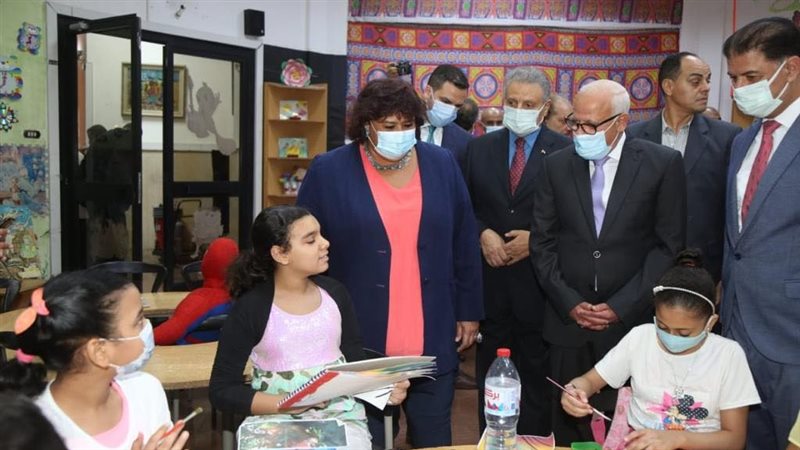 وزيرة الثقافة ومحافظ