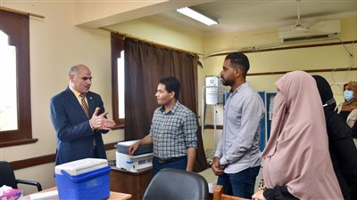  تطعيم الطلاب الجدد بجامعة الأقصر ضد كورونا 