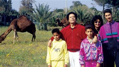 بعد الإفراج عن نجله.. ما مصير عائلة معمر القذافي؟