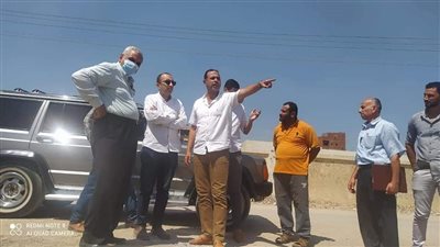 نائب محافظ الإسماعيلية يتفقد مشروعات الخطة الاستثمارية لتغطية مساقي المياه