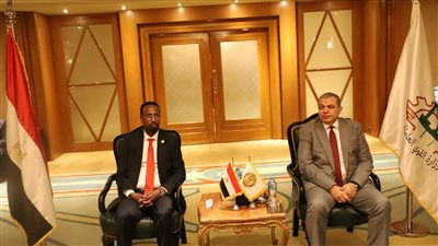 وزير القوى العاملة يبحث مع وزير العمل الصومالي سبل تعزيز التعاون 