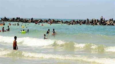 البحث عن جثمان طفل غرق بشاطئ النخيل 