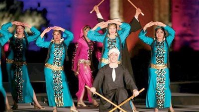 فرقة رضا للفنون تحيي حفلا على مسرح قبة الغوري