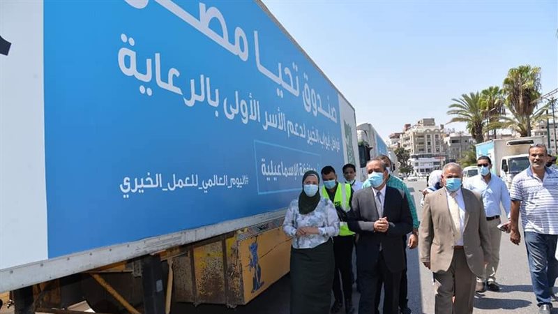 جانب من استقبال القافلة