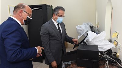 المتحف المصري بالتحرير يستعد لتشغيل ماكينات الدفع الإلكتروني