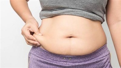 مشروب طبيعى تناوليه ليلا للتخلص من دهون البطن