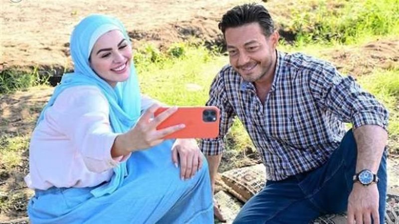 أحمد زاهر وهنادي