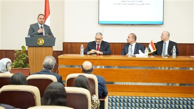 وزارة التخطيط تنظم ورشة عمل لطلاب الأكاديمية العربية للعلوم والتكنولوجيا والنقل البحري