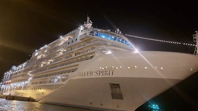 بورسعيد السياحي يستقبل أحدث وأكبر سفن عائلة سيلفر سي وعلى متنها 565 سائحا إنجليزيا وأمريكي الجنسية