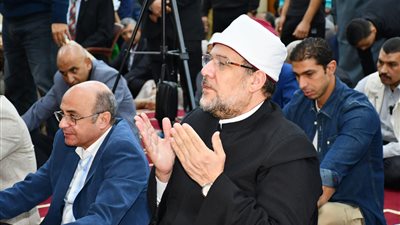 وزير الأوقاف: المال الحرام سم قاتل في الدنيا ونار تحرق في الآخرة