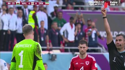 من نصيب حارس ويلز.. أول حالة طرد في كأس العالم 2022