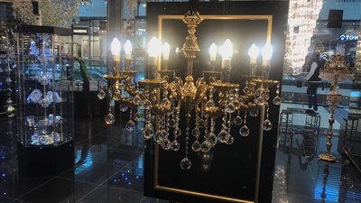 النجفة بـ 17700 والنظارة الشمسية بـ 10 آلاف جنيه.. عروض النجف والإكسسوارات في الجمعة البيضاء