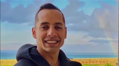 عمرو وهبة يكشف مفاجأة عن مرحلة طفولته