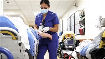 مفاجأة في الولايات المتحدة.. أغلب وفيات كورونا من المطعمين