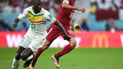 كأس العالم.. مونتاري يسجل الهدف الأول لقطر في مرمى السنغال | صور 
