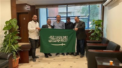 رئيس جامعة حلوان يعقد اجتماعا مع الوافدين السعوديين في برنامج إدارة المستشفيات