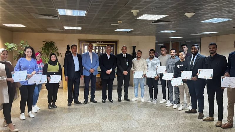 مطار برج العرب